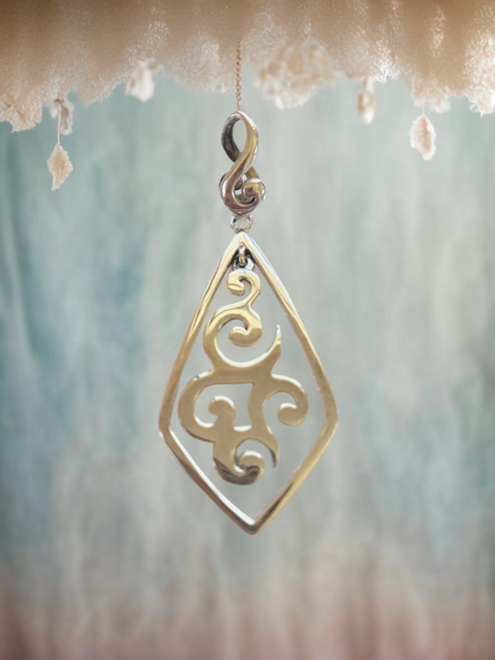 Silpada Sterling Silver Whimsical Scroll Pendant S1387